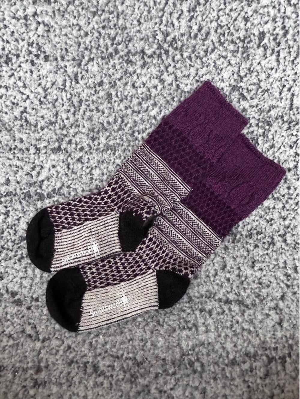 Smartwool Crew Socks Purple Pattern Merino Wool Hiking Cozy NWOT